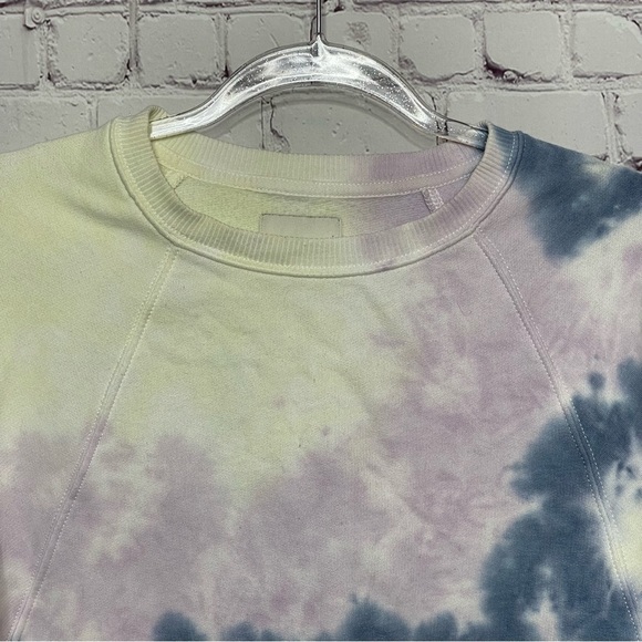 American Eagle Tie Dye Pullover Sweatshirt size Medium - Picture 4 of 9